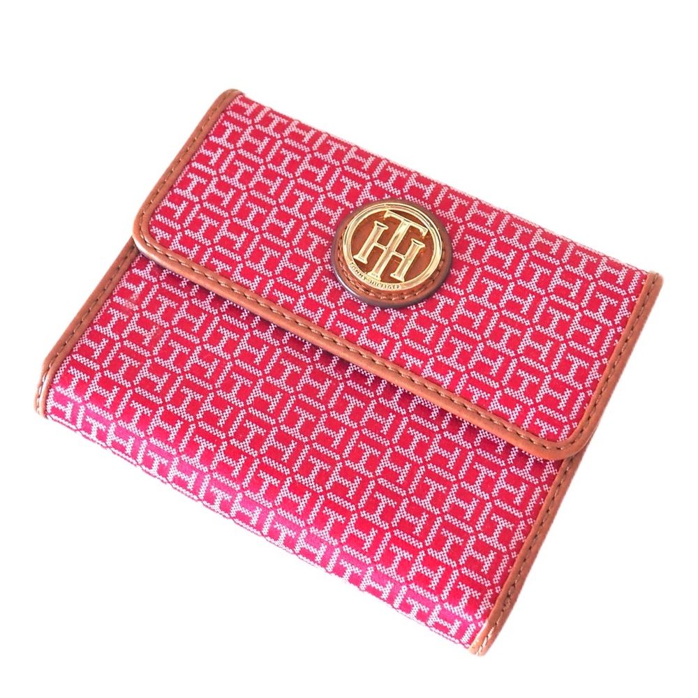 NWOT TOMMY HILFIGER Monogram Jaquard Wallet